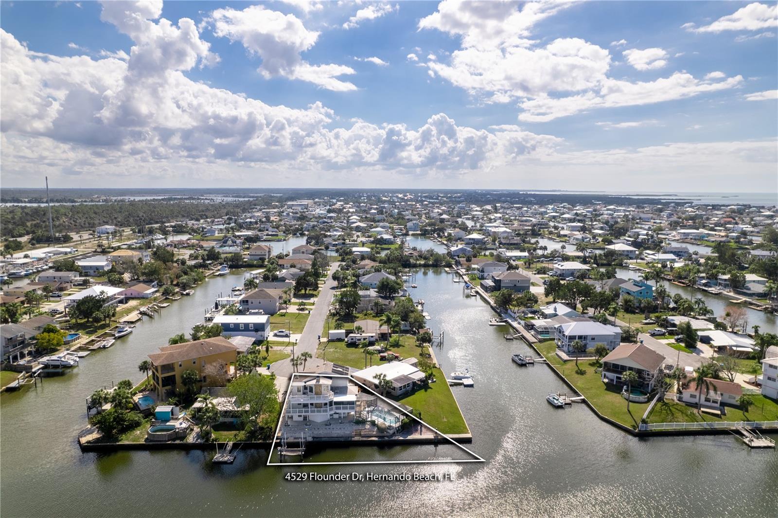 Listing photo id 69 for 4529 Flounder Drive