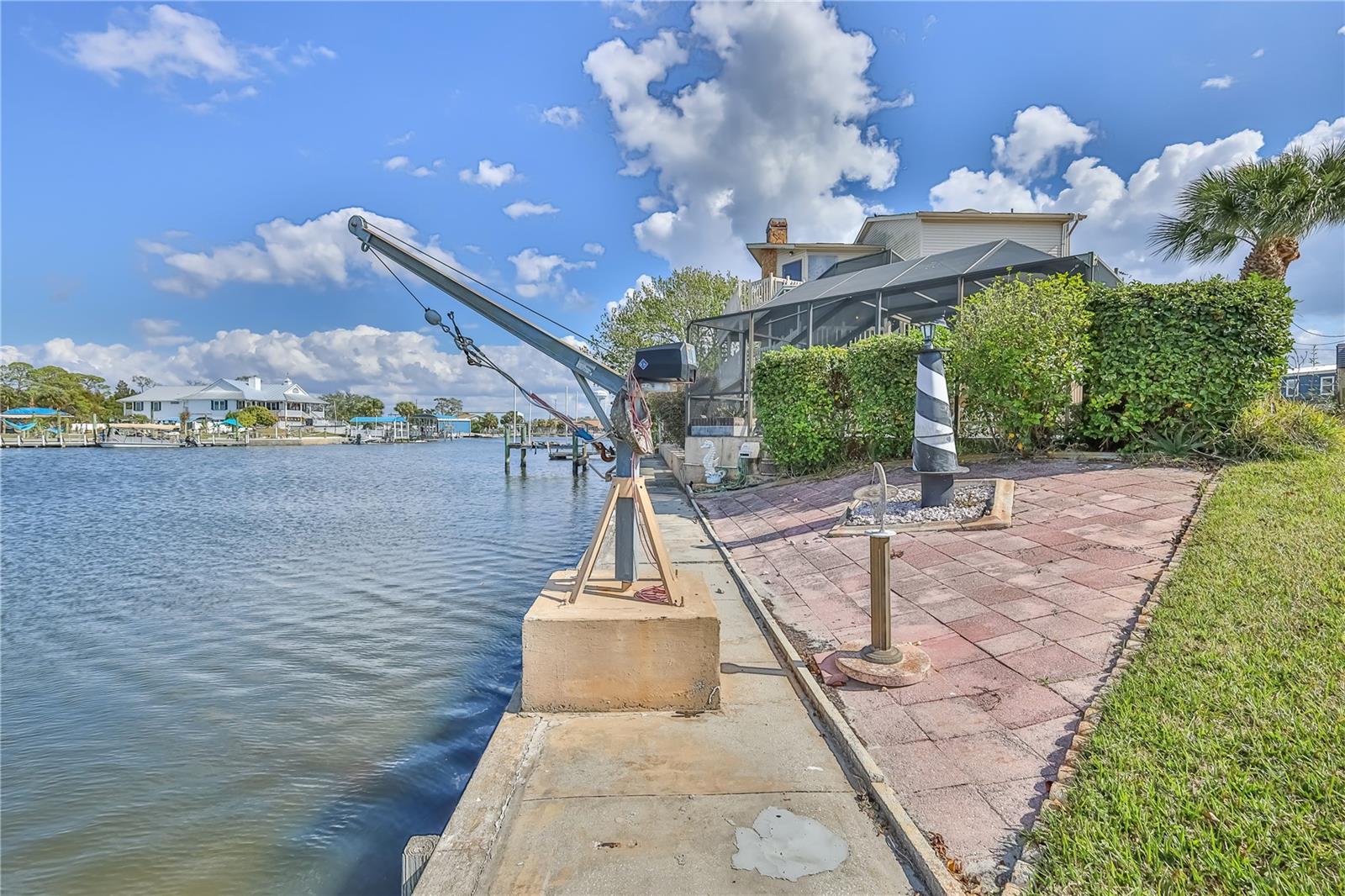 Listing photo id 72 for 4529 Flounder Drive