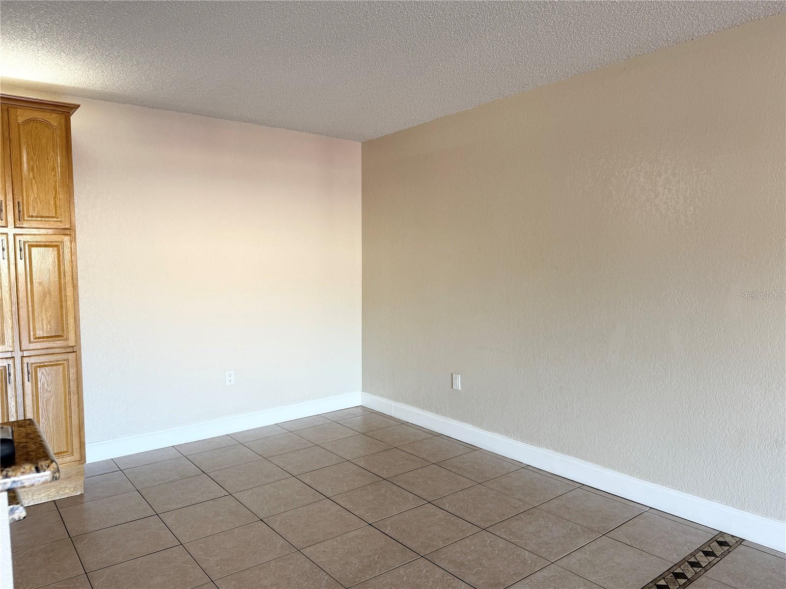 Image 4 of 15 For 2971 Estancia Boulevard 310