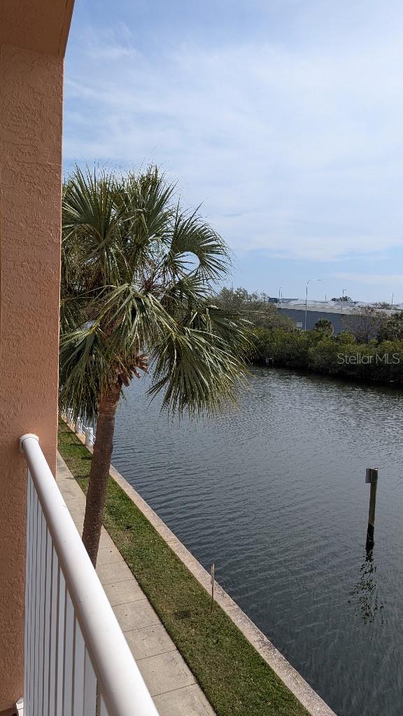 Image 15 of 17 For 5000 Culbreath Key Way 9-221