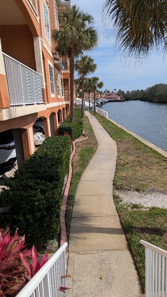 Image 5 of 17 For 5000 Culbreath Key Way 9-221