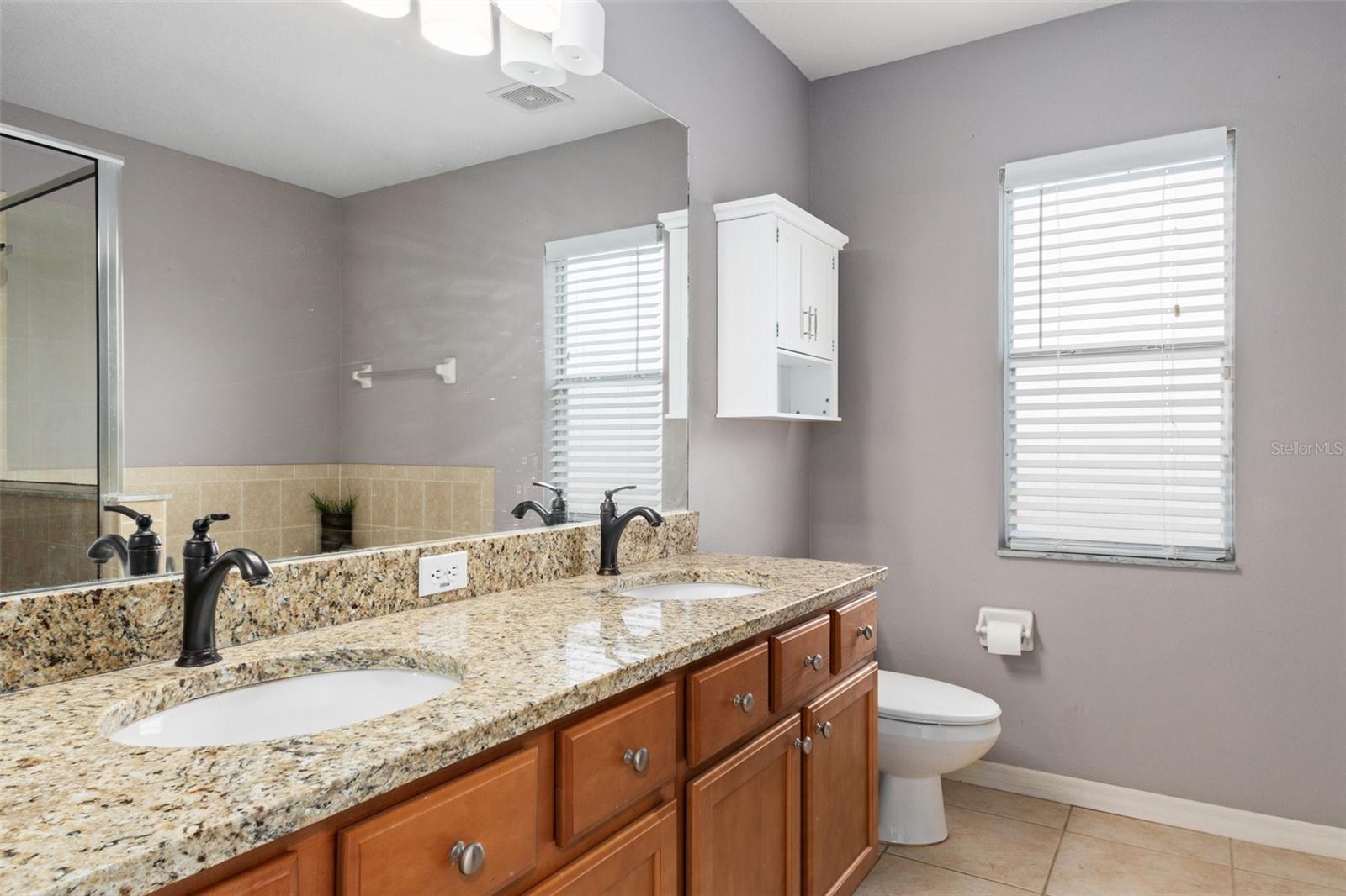 Listing photo id 25 for 8788 Fetterbush Court