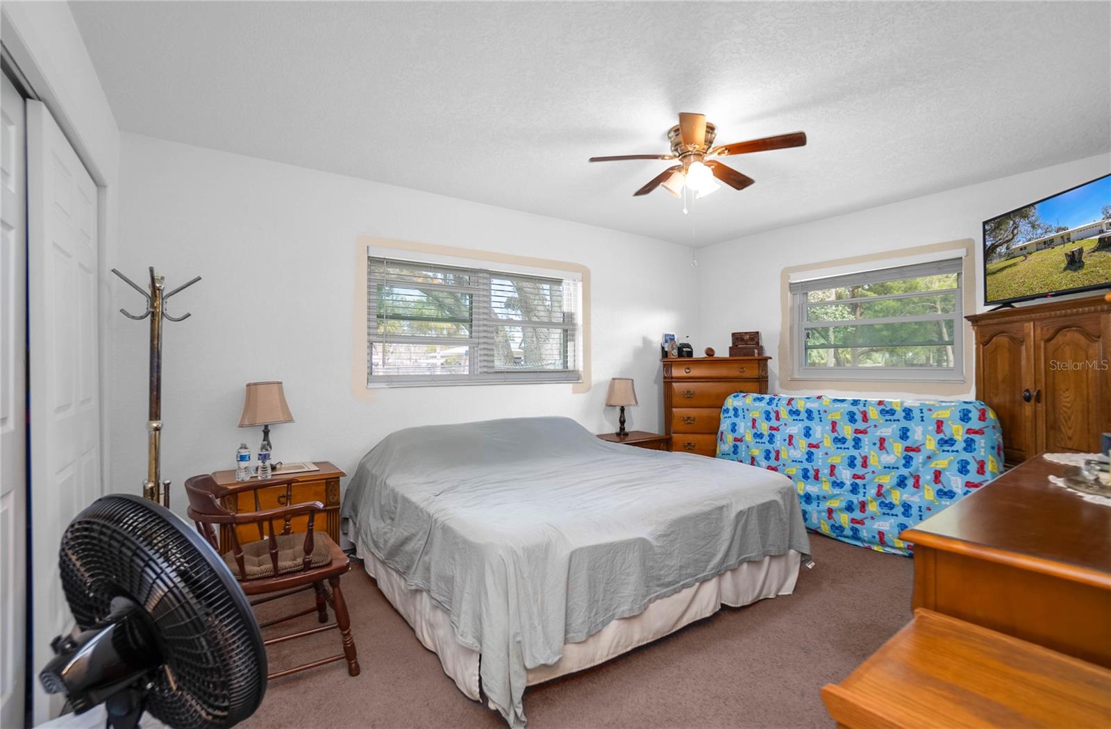 Listing photo id 17 for 8880 Glenvale Court