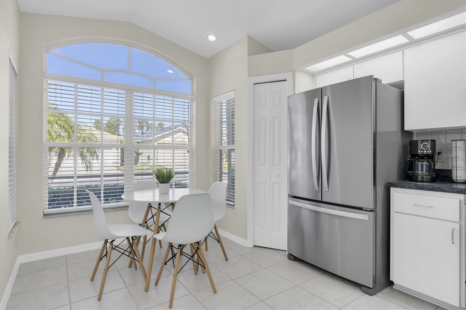 Listing photo id 11 for 11700 Leda Lane