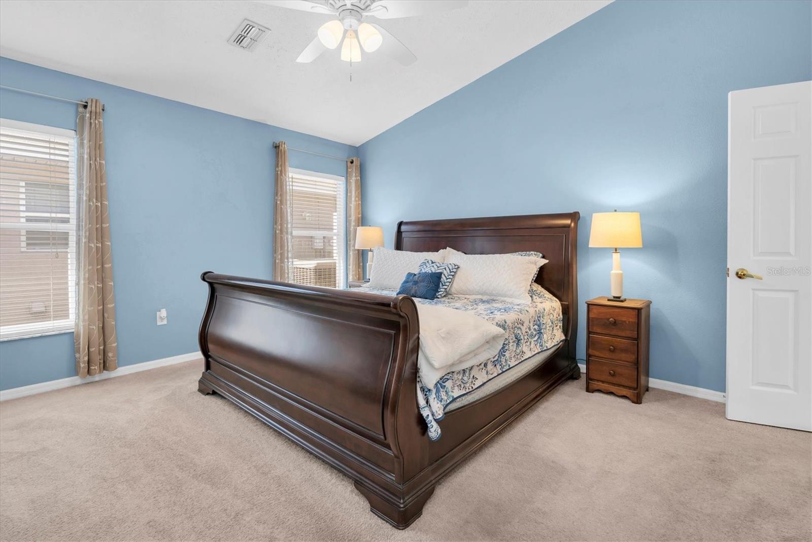 Listing photo id 14 for 11700 Leda Lane