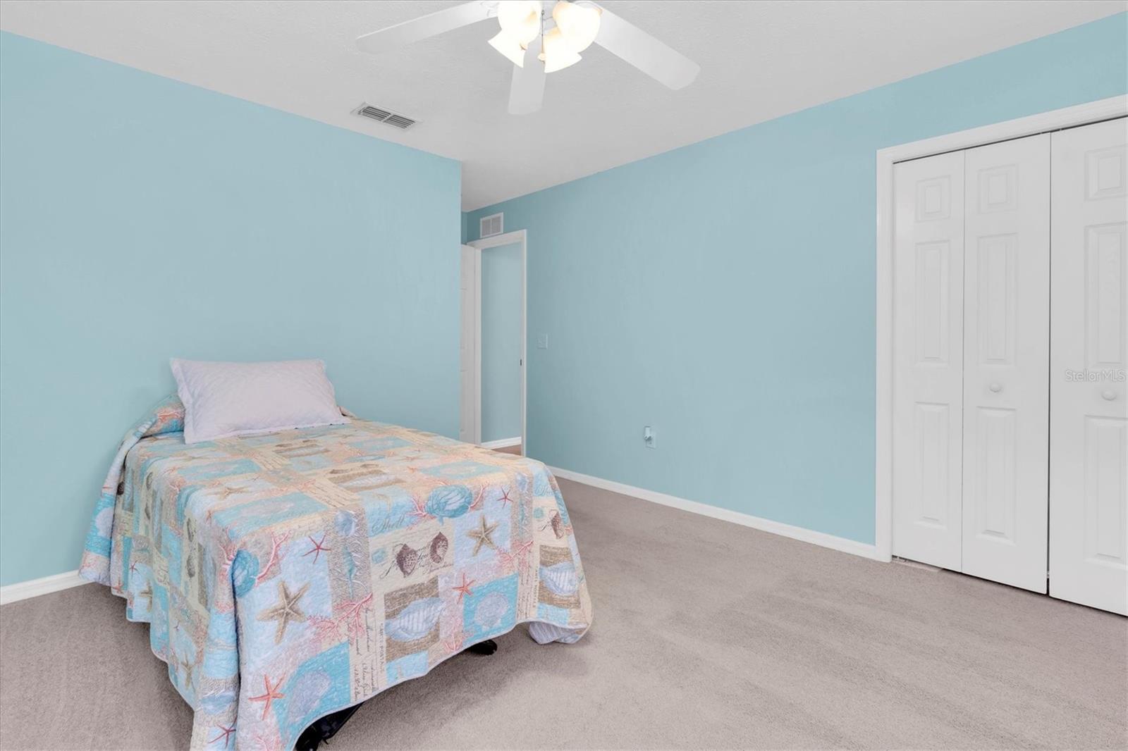 Listing photo id 19 for 11700 Leda Lane