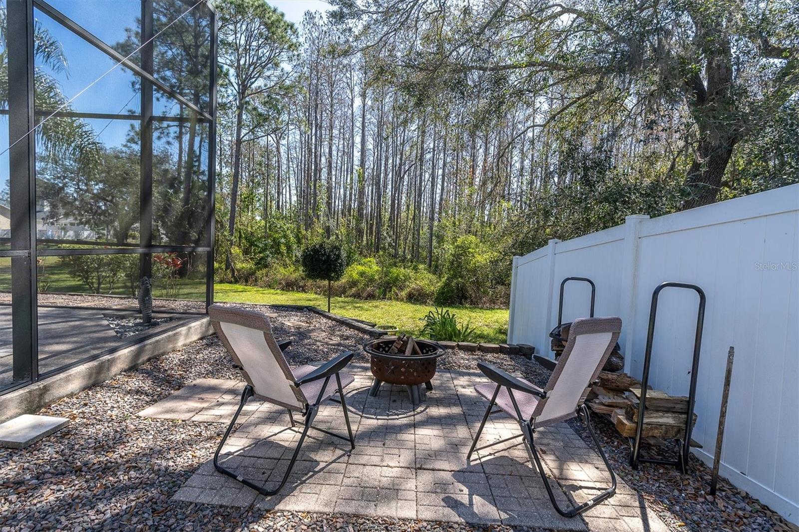 Listing photo id 28 for 11700 Leda Lane