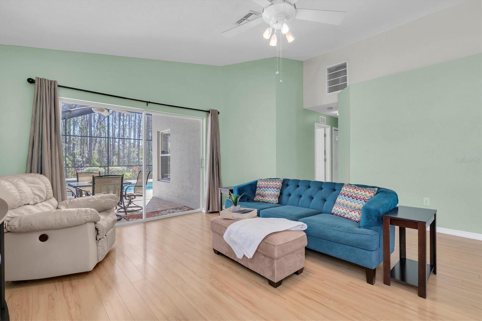 Listing photo id 4 for 11700 Leda Lane