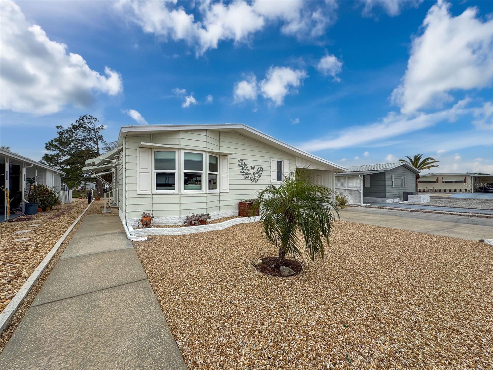 Listing photo id 9 for 12209 Horseshoe Lane