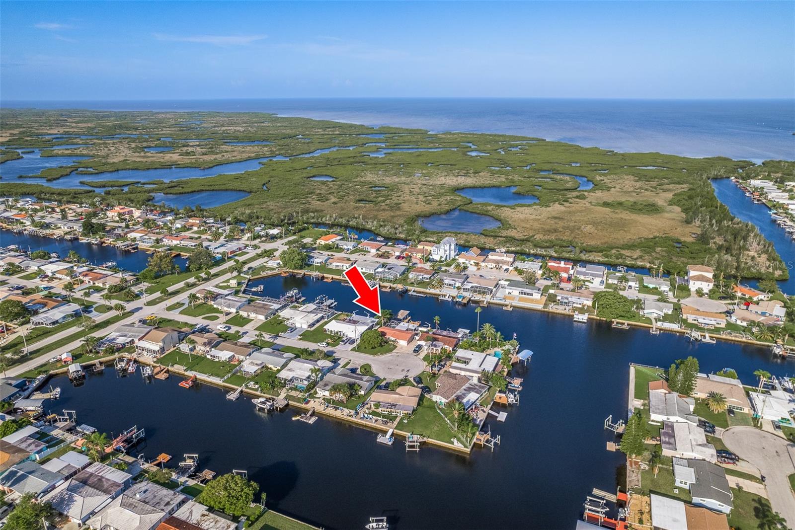 Listing photo id 0 for 12813 4th Isle