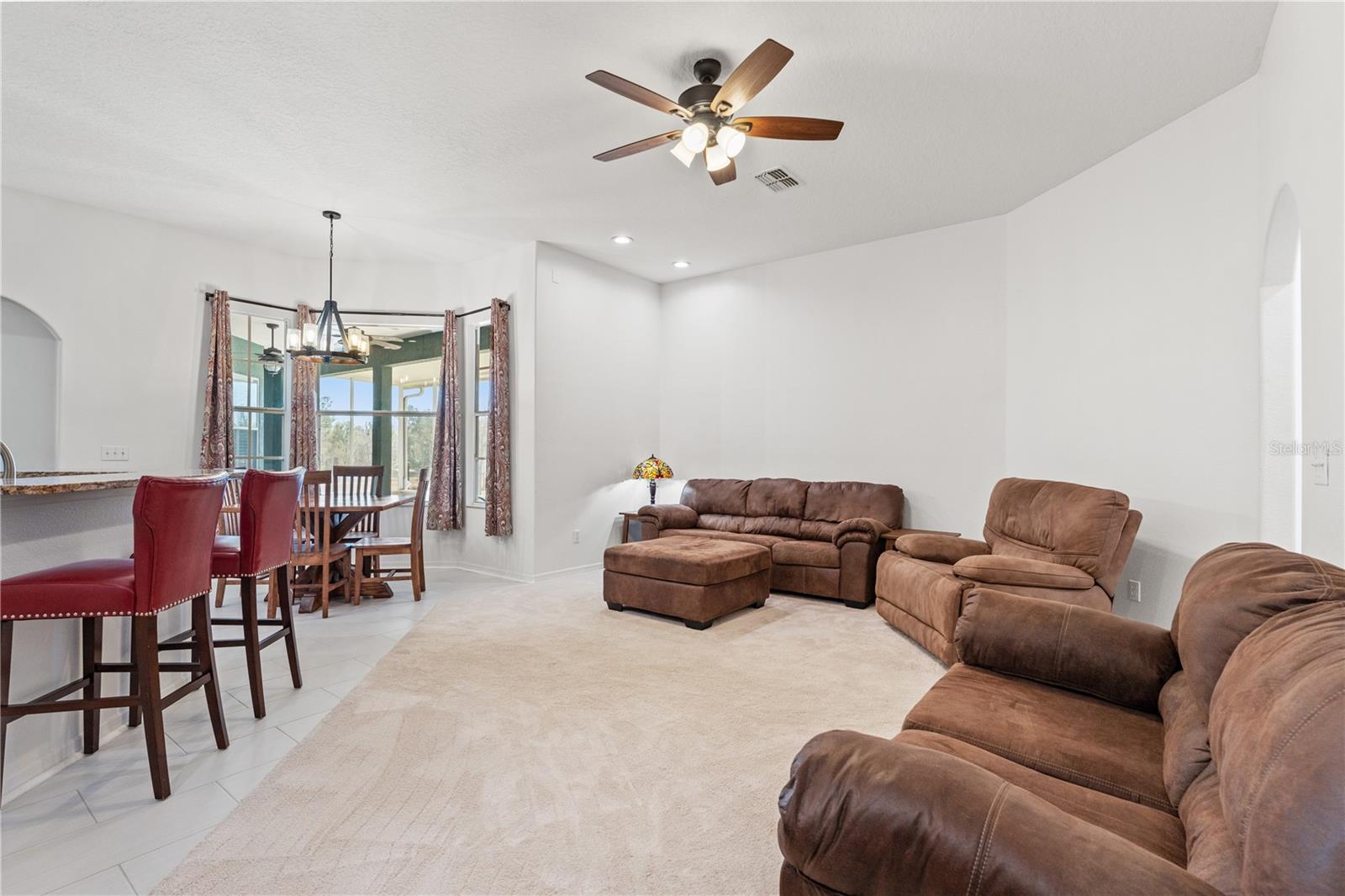 Listing photo id 33 for 6413 Emerson Road