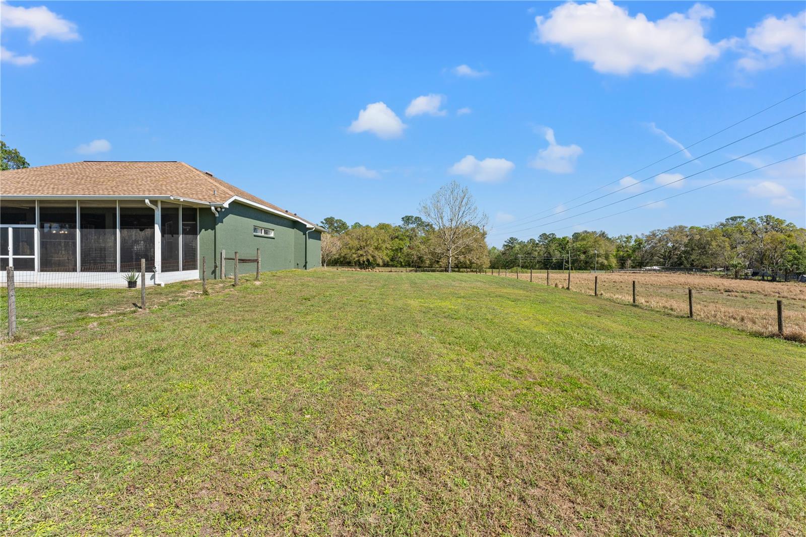 Listing photo id 52 for 6413 Emerson Road