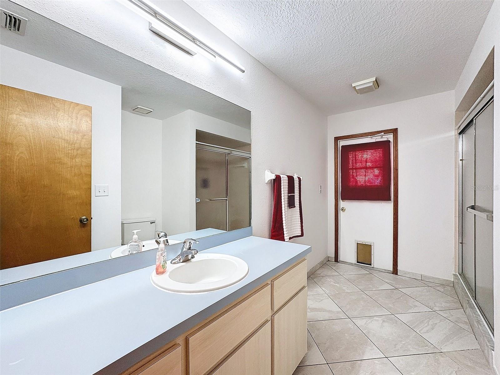 Listing photo id 37 for 8173 Wysocki Court