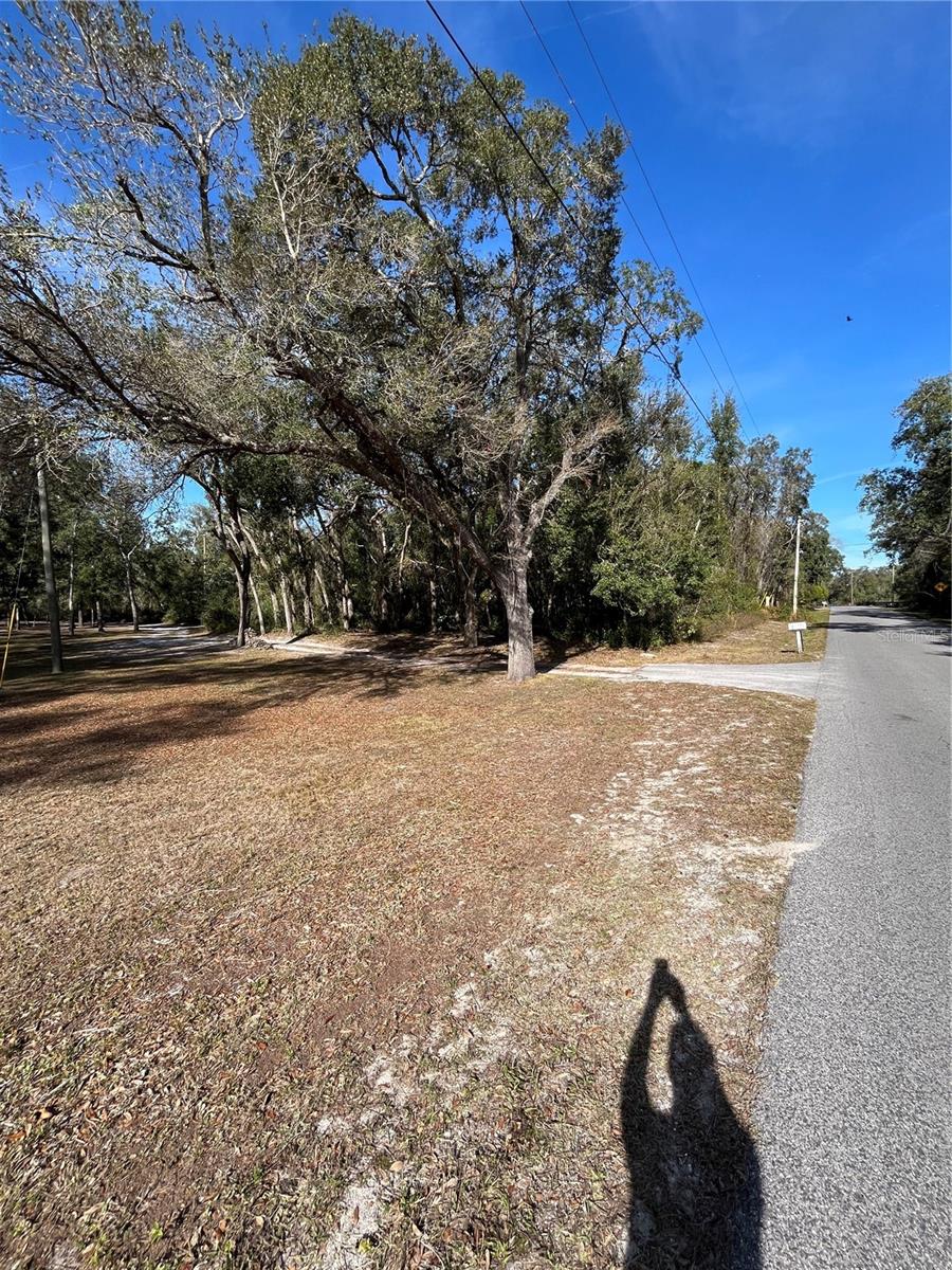 Image 8 of 11 For 16347 Albright Road