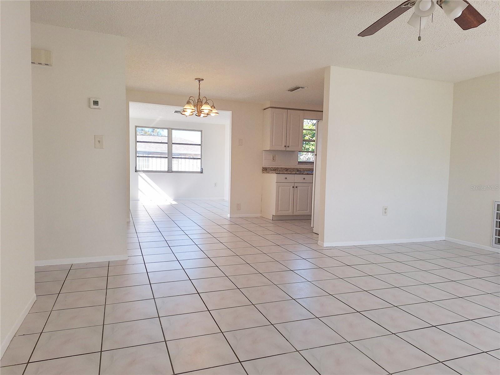 Listing photo id 2 for 7421 San Miguel Drive