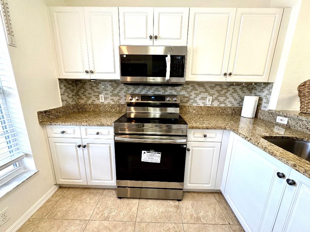 Image 12 of 48 For 19325 Water Oak Drive 205
