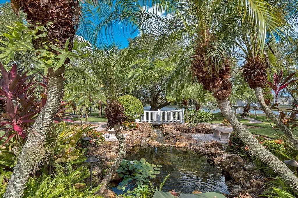 Image 39 of 48 For 19325 Water Oak Drive 205