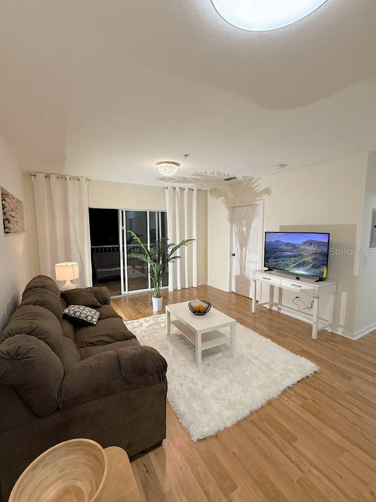 Image 5 of 48 For 19325 Water Oak Drive 205