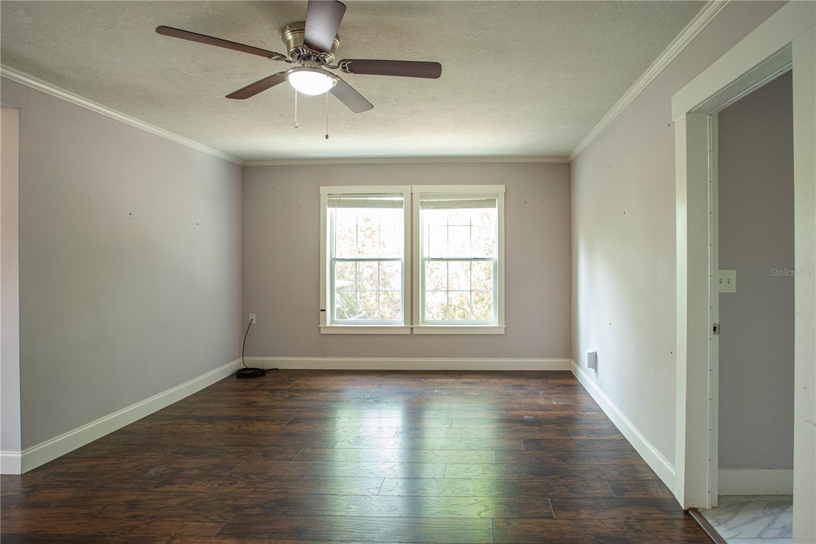 Image 4 of 23 For 4009 Seminole Avenue