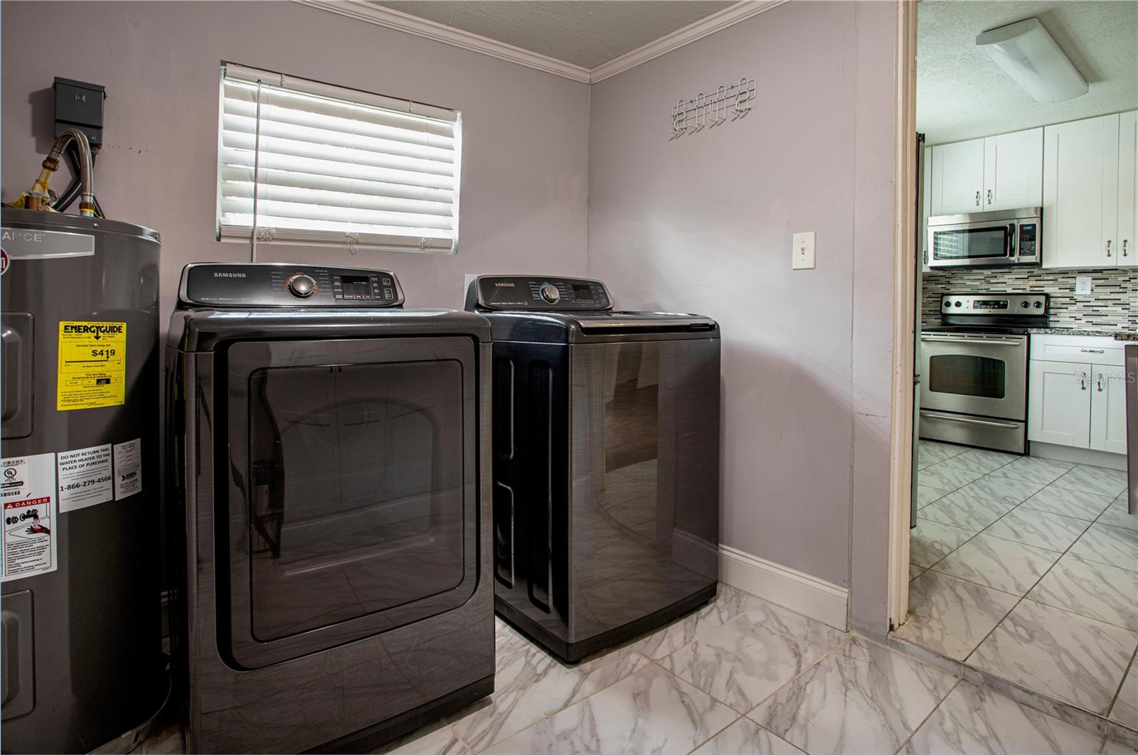 Image 8 of 23 For 4009 Seminole Avenue