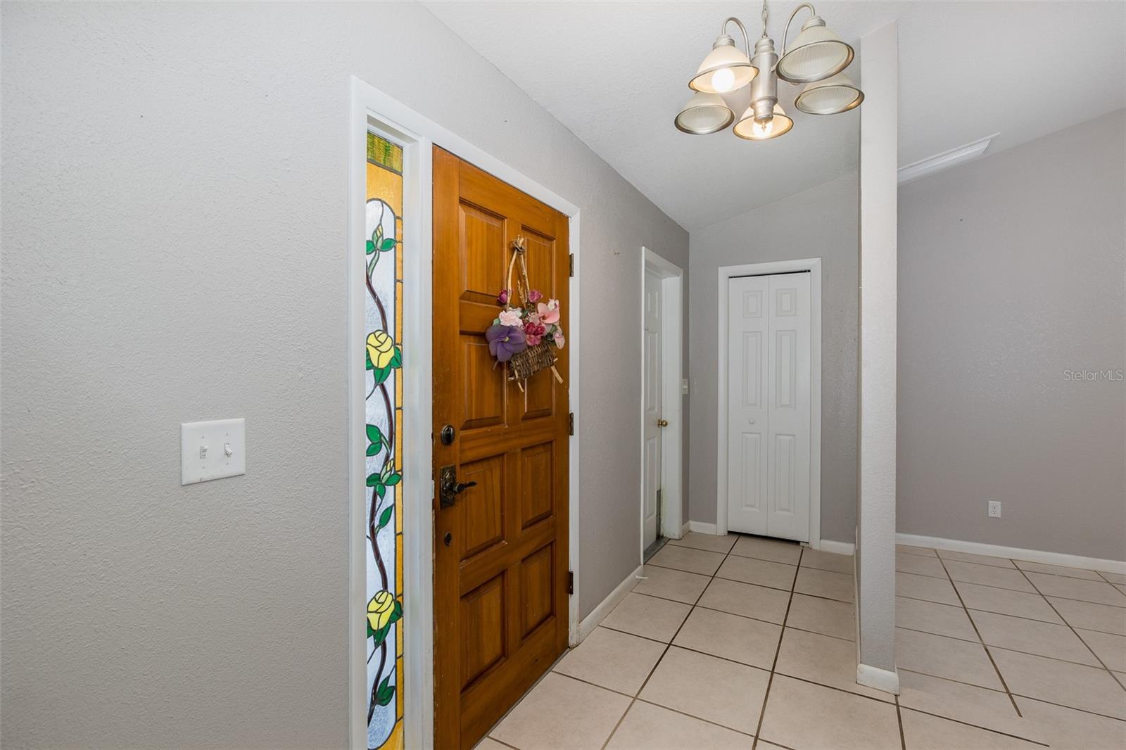 Listing photo id 3 for 7931 Rusty Oak Drive