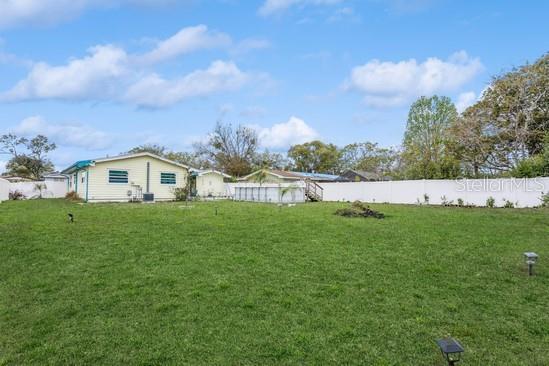 Listing photo id 16 for 4544 Cynthia Lane