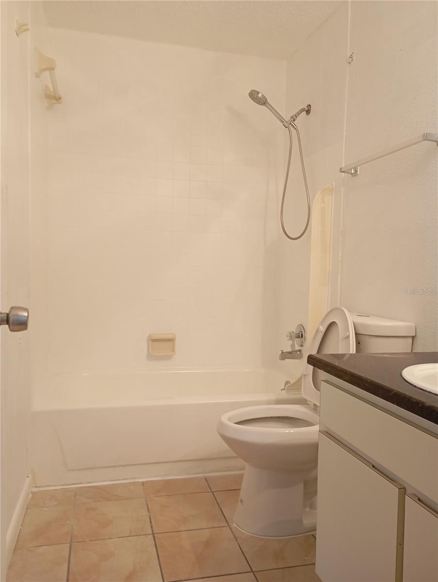 Listing photo id 21 for 12401 Joel Court 1