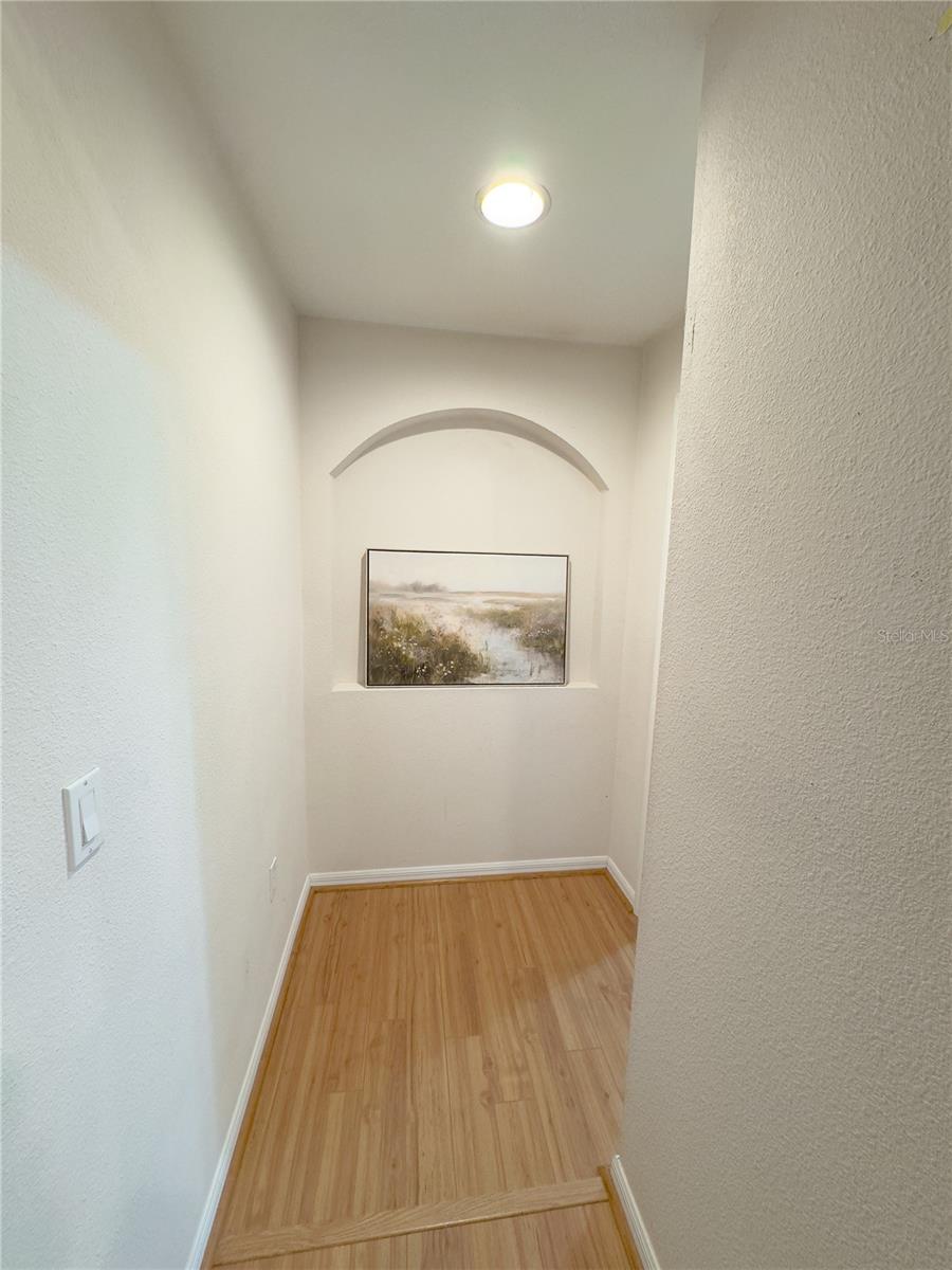 Image 14 of 27 For 2931 Walnut Grove Court