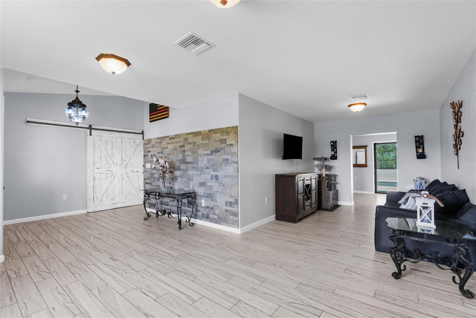 Image 7 of 48 For 13415 Ester Drive