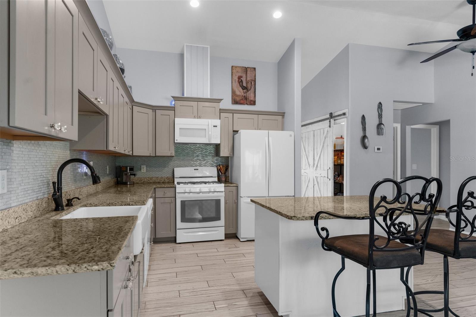 Image 9 of 48 For 13415 Ester Drive