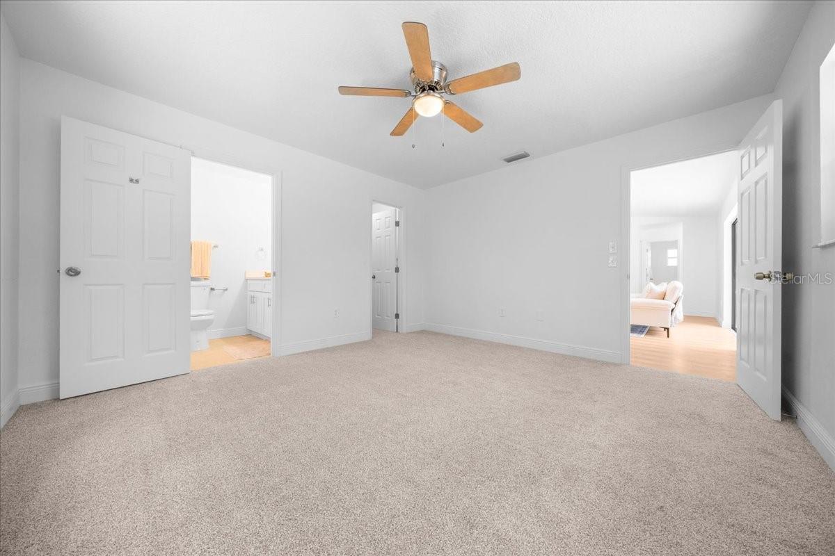 Image 30 of 73 For 7048 Oberon Avenue