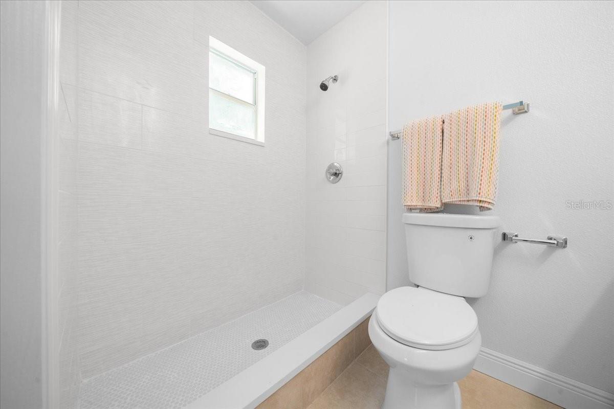 Image 34 of 73 For 7048 Oberon Avenue