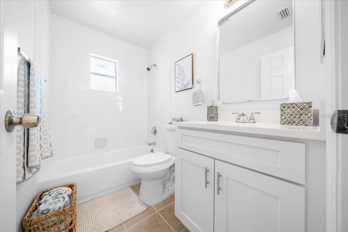 Image 40 of 73 For 7048 Oberon Avenue