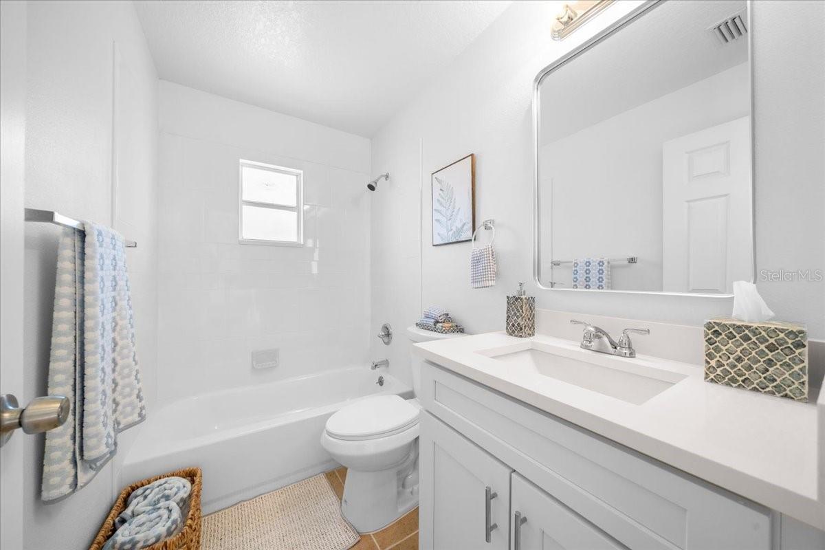 Image 41 of 73 For 7048 Oberon Avenue