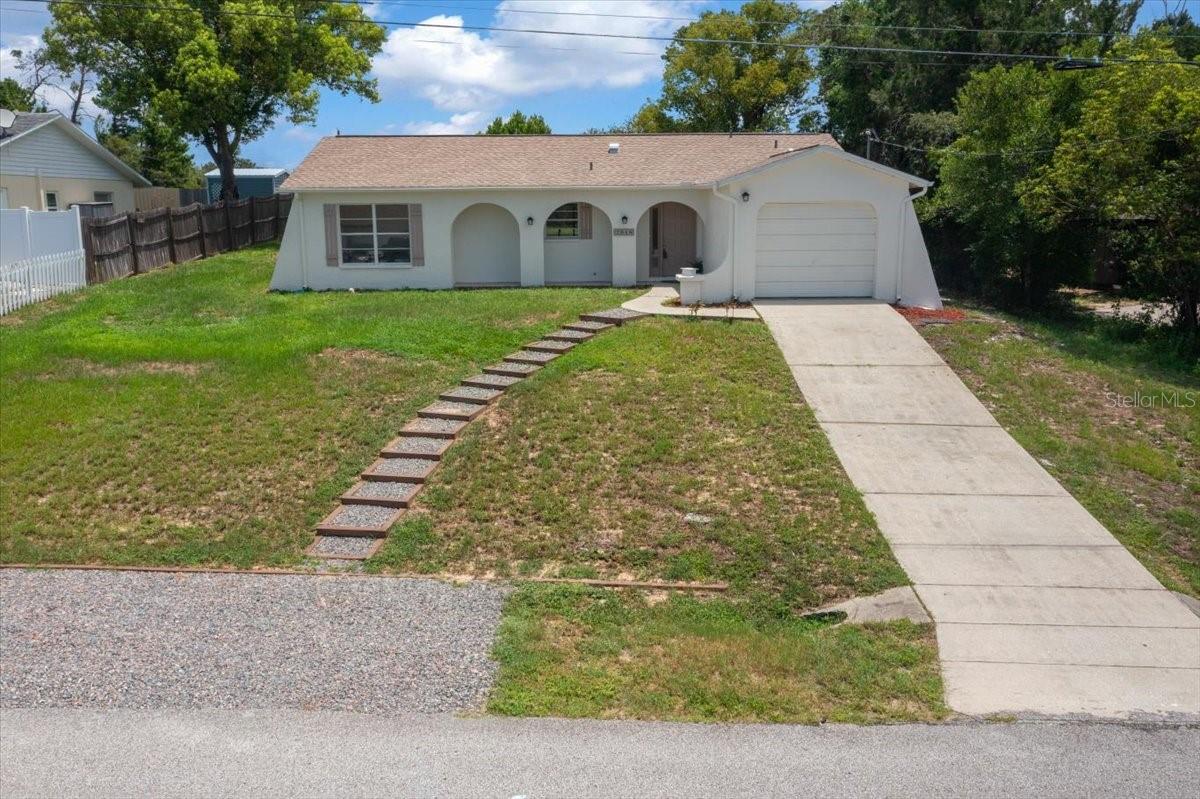 Image 60 of 73 For 7048 Oberon Avenue