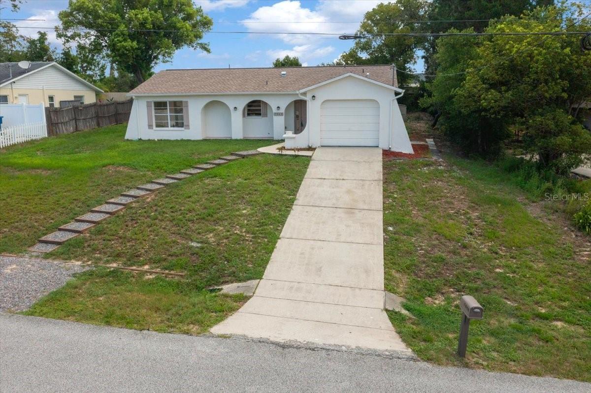 Image 61 of 73 For 7048 Oberon Avenue