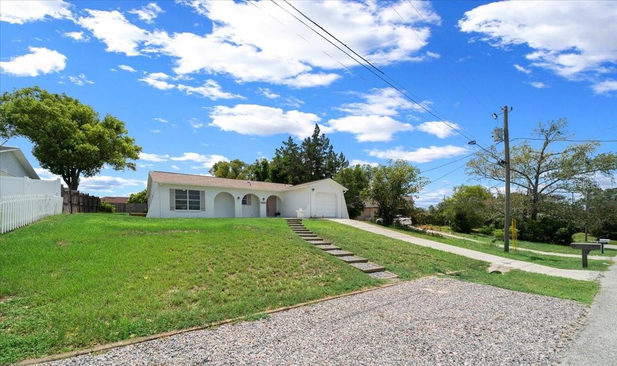 Image 65 of 73 For 7048 Oberon Avenue