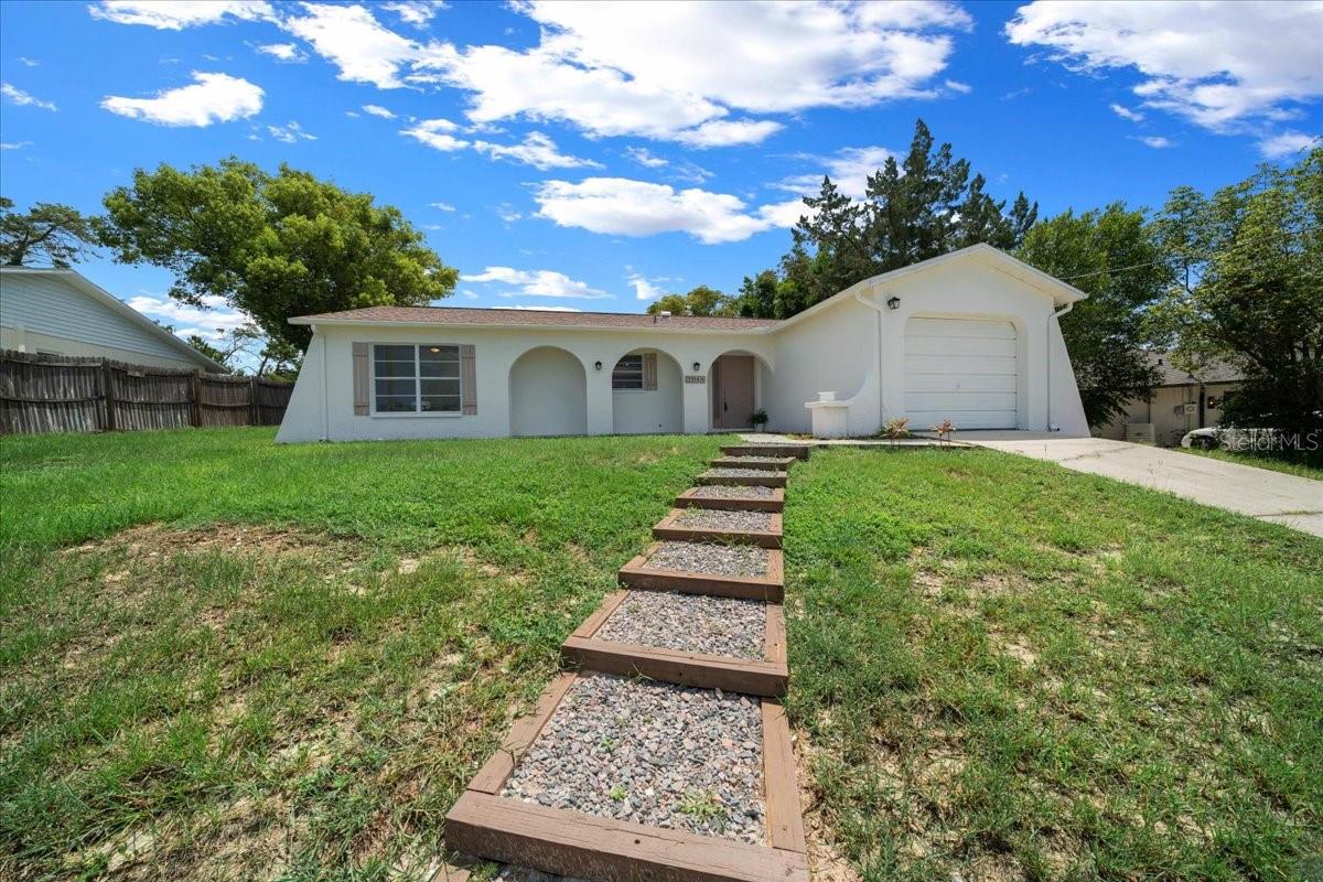 Image 67 of 73 For 7048 Oberon Avenue