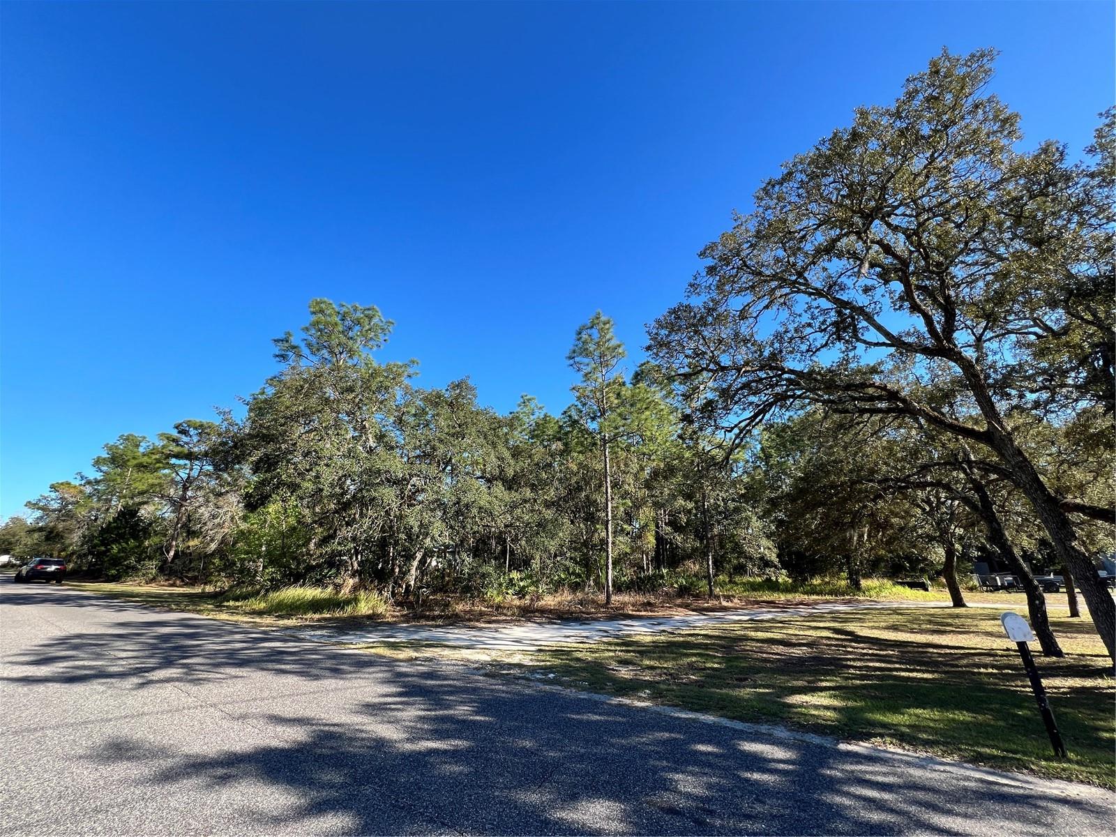 Image 6 of 8 For 11056 Flatwood Avenue