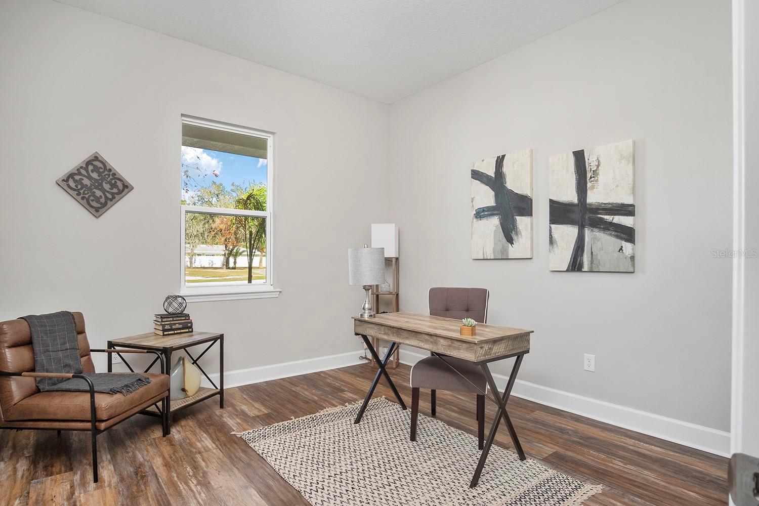 Listing photo id 8 for 3 Dahlia Court N