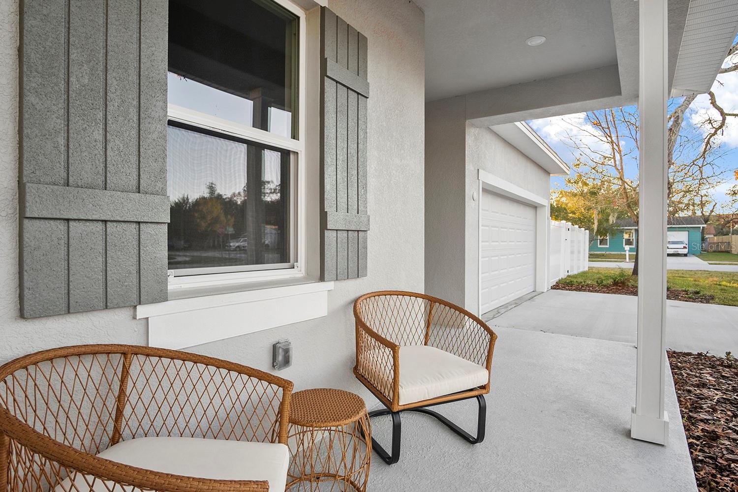 Listing photo id 0 for 3 Dahlia Court N