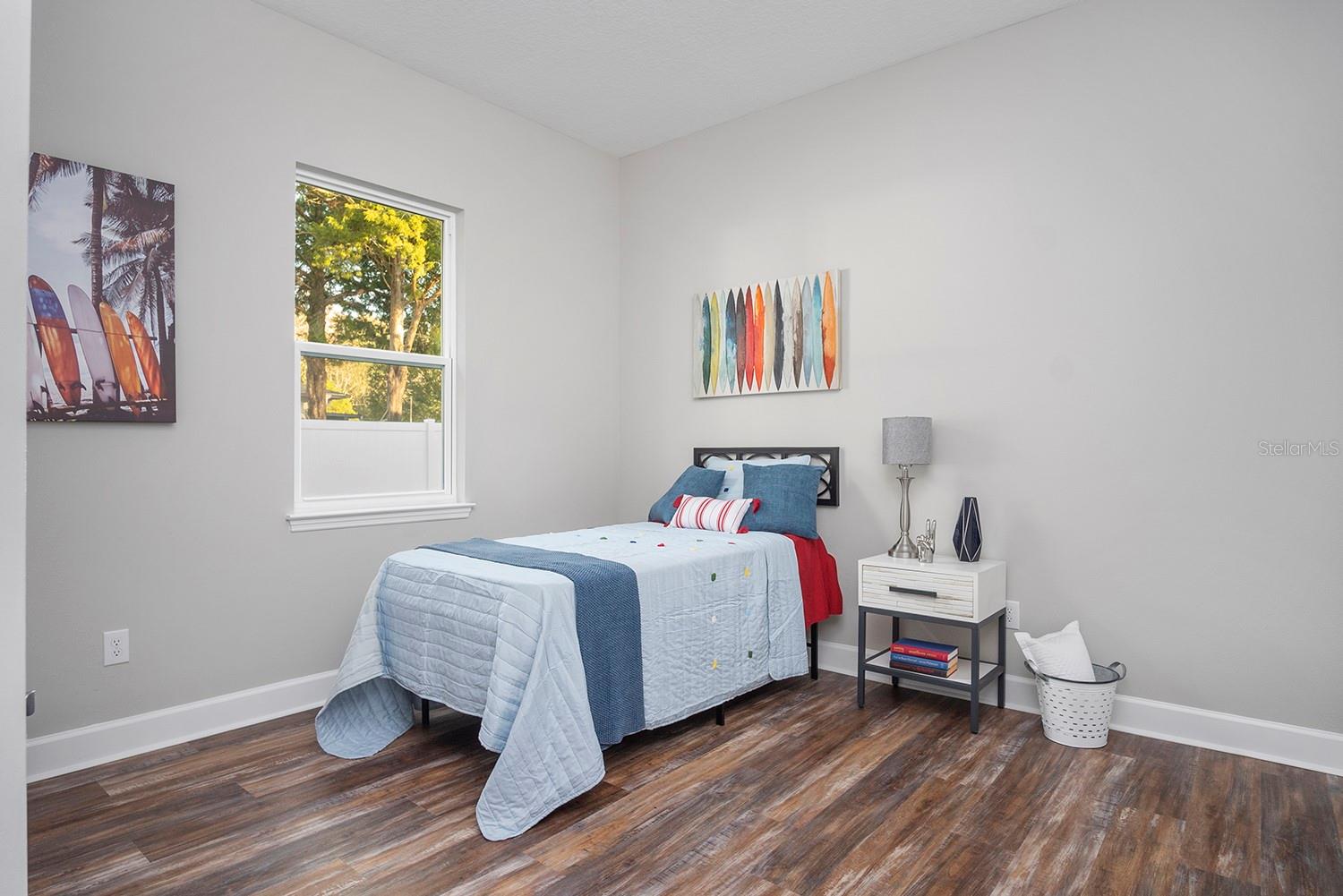 Listing photo id 24 for 3 Dahlia Court N