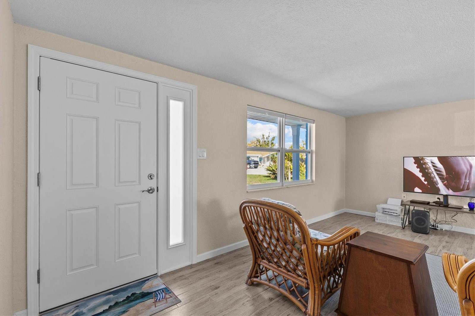 Image 8 of 40 For 13604 Maria Drive