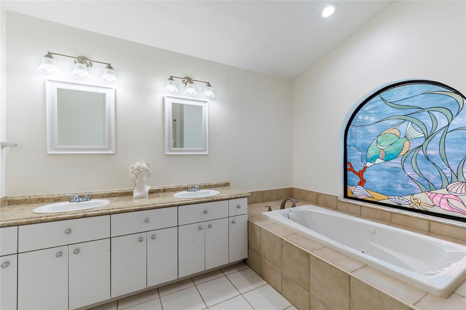 Listing photo id 23 for 2224 Sand Bay Drive