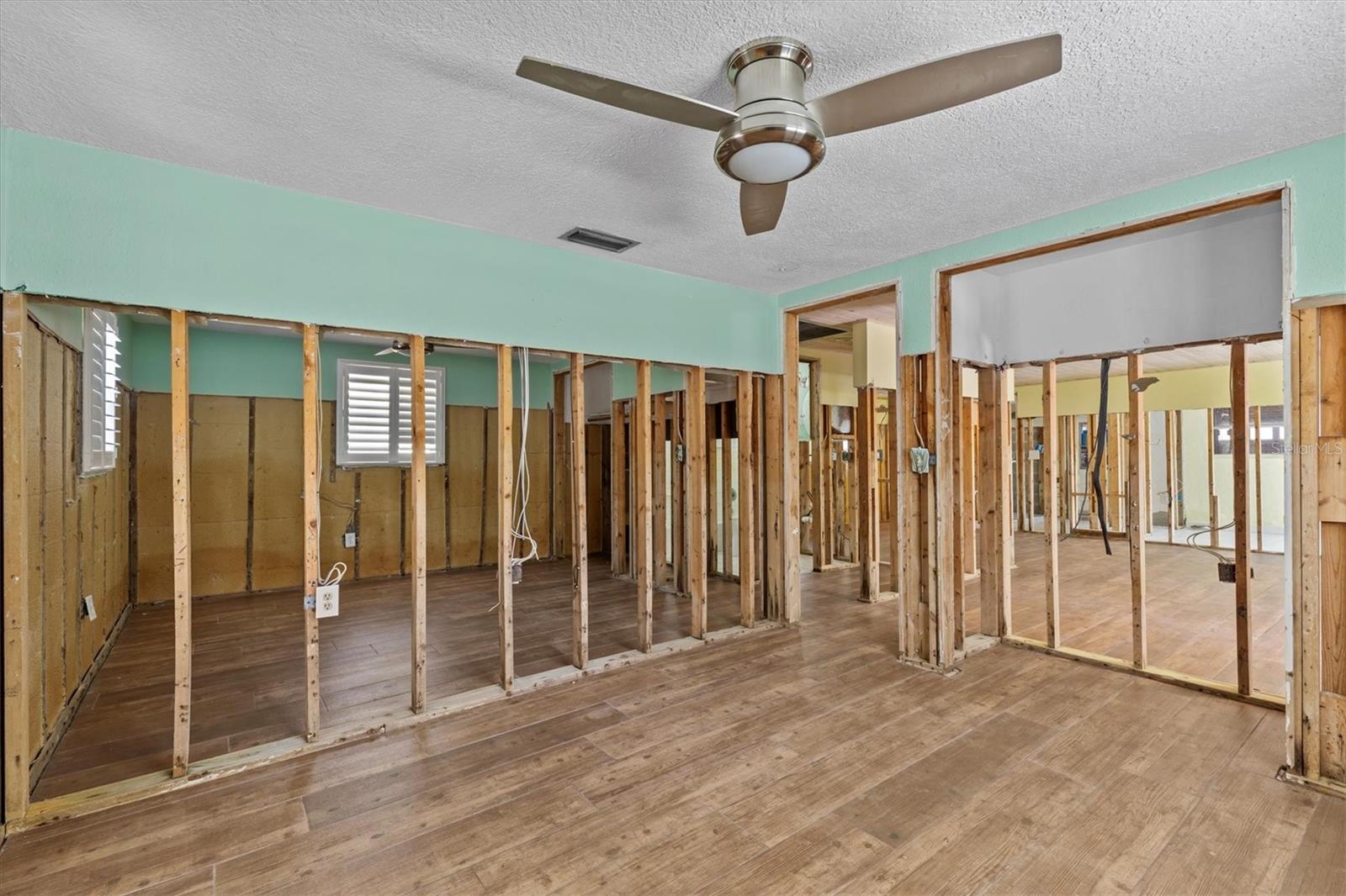 Image 35 of 41 For 6090 Waverly Road