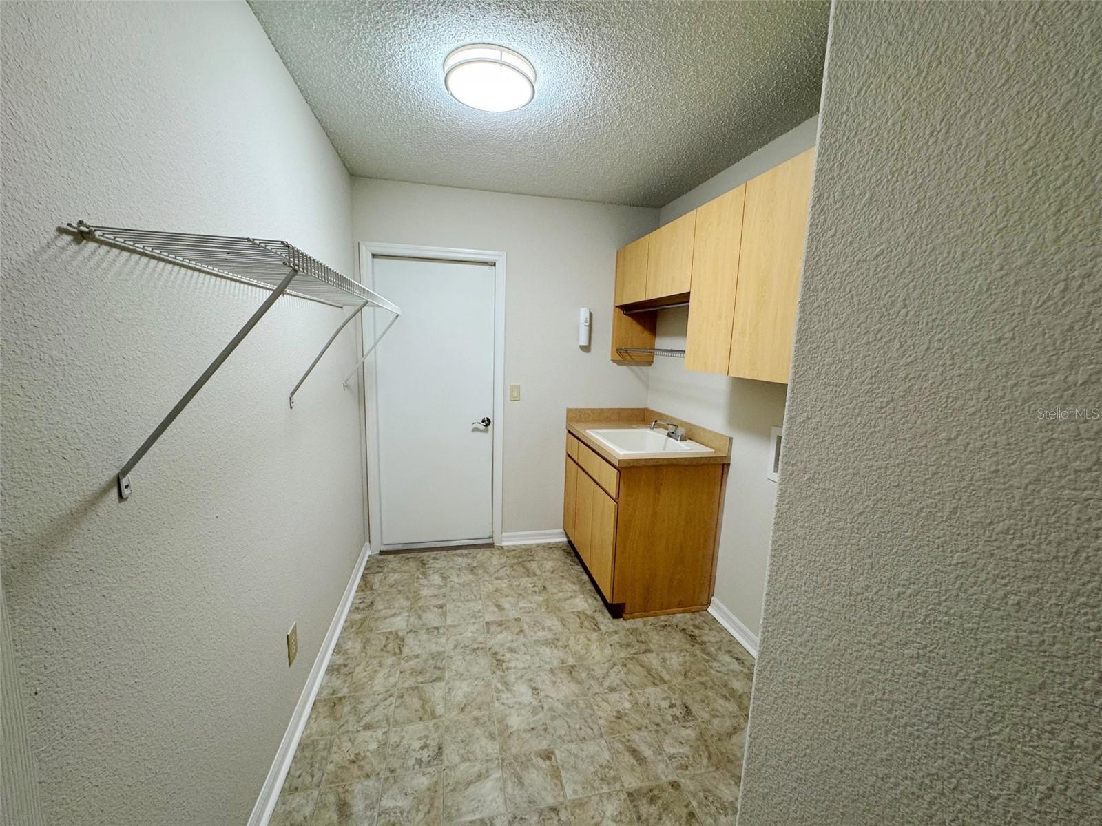 Image 27 of 31 For 4 Sandpine Court W