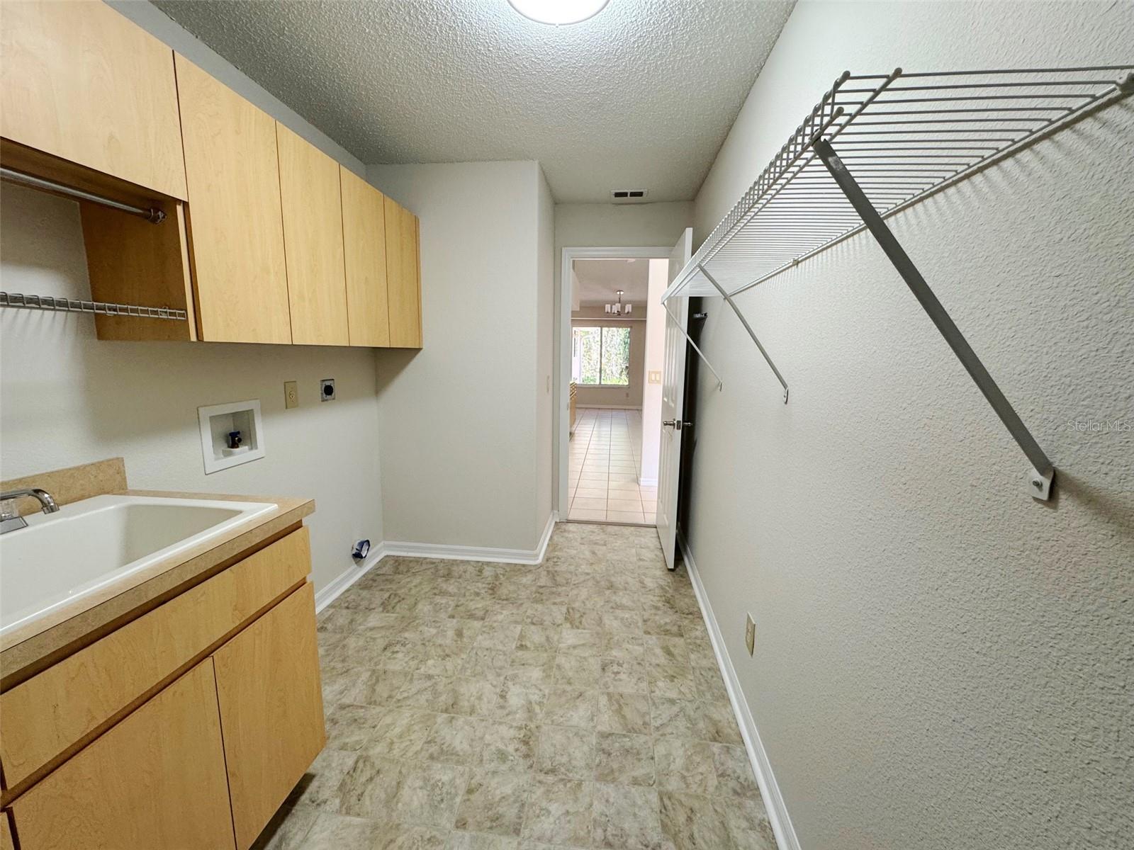 Image 28 of 31 For 4 Sandpine Court W
