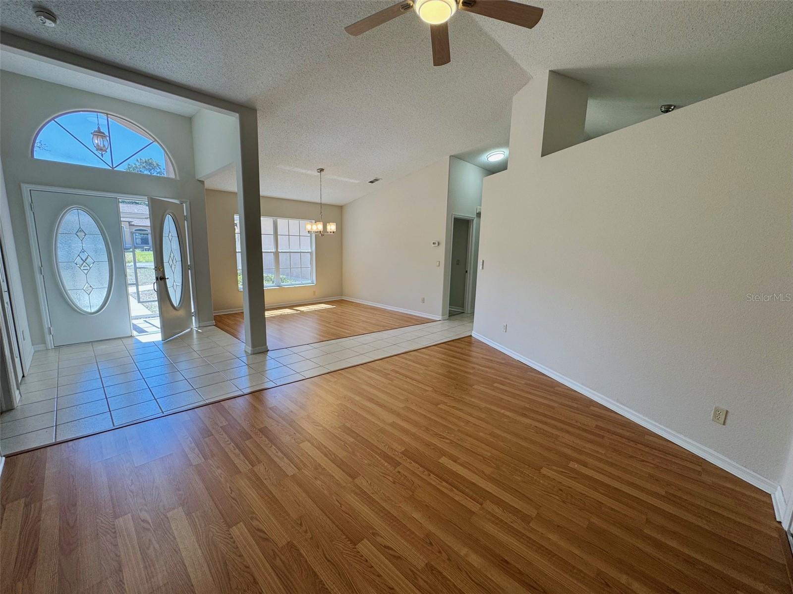 Image 7 of 31 For 4 Sandpine Court W