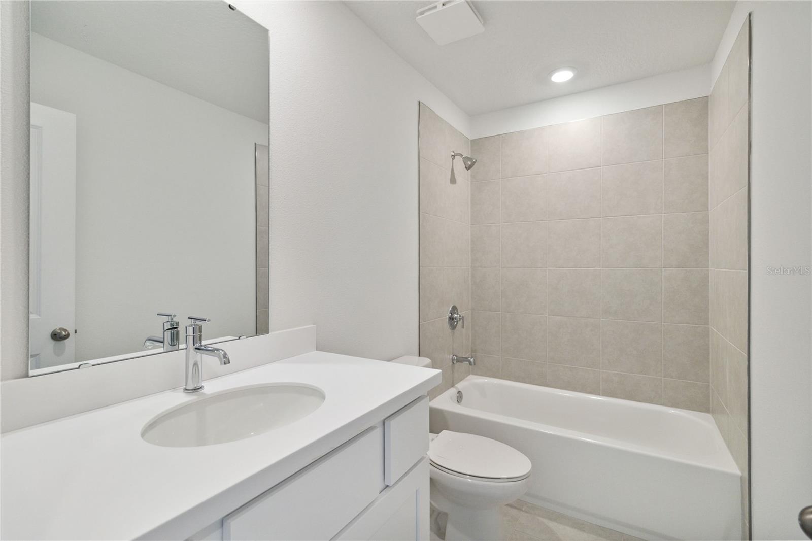 Image 24 of 36 For 5244 Luisa Court
