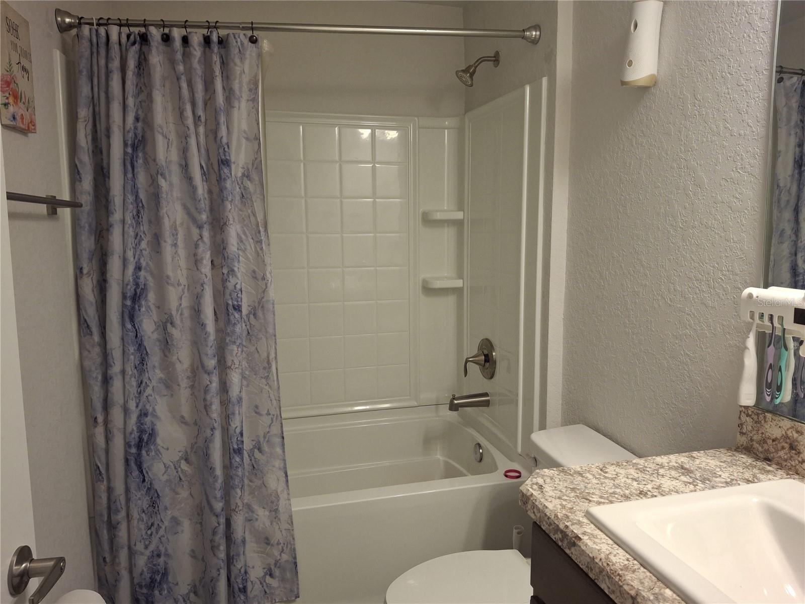 Image 13 of 23 For 18336 Macek Road
